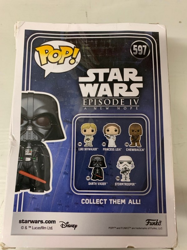 Lot 300  
            Nottingham SR3 - Delivery Only 

                
2 X  FUNKO POP FIGURES TO INCLUDE DARTH VADER