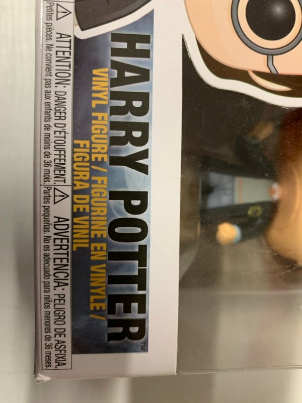 Lot 302  
            Nottingham SR3 - Delivery Only 

                
3 X  FUNKO POP FIGURES TO INCLUDE HARRY POTTER