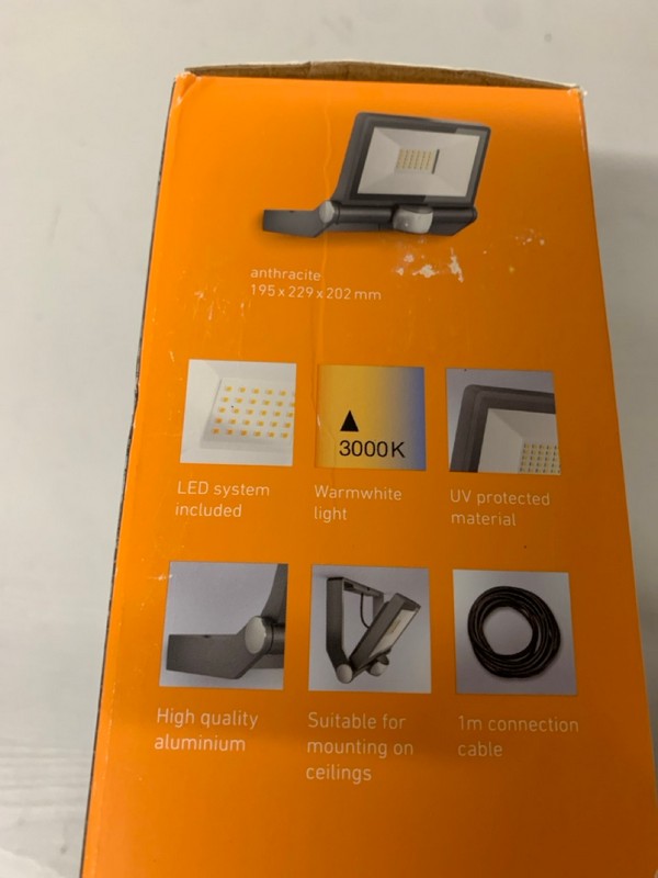 Lot 314  
            Nottingham SR3 - Delivery Only 

                
STEINEL XLED ONE S - Image 4