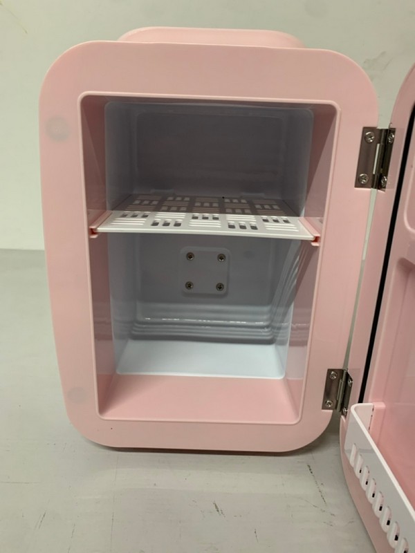 Lot 318  
            Nottingham SR3 - Delivery Only 

                
YASHE SKINCARE FRIDGE - Image 4