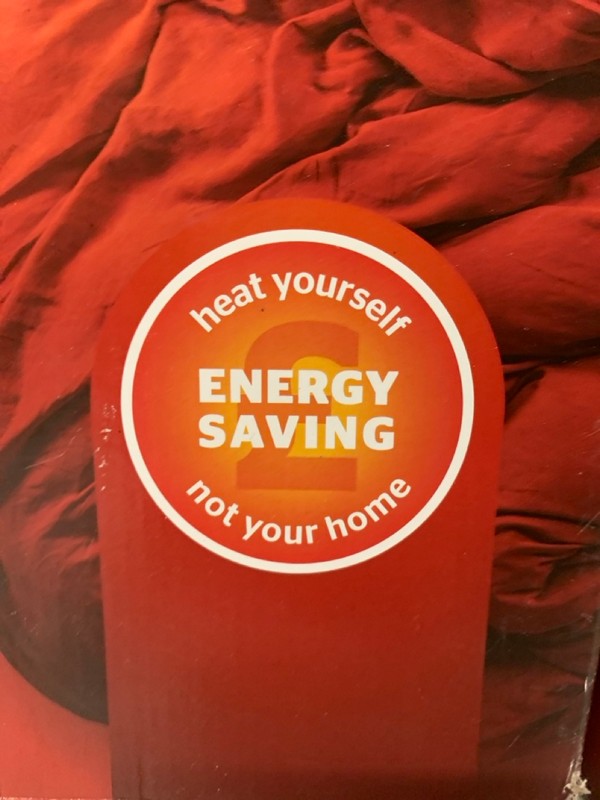 Lot 321  
            Nottingham SR3 - Delivery Only 

                
2 X SILENTNIGHT COMFORT ELECTRIC BLANKET