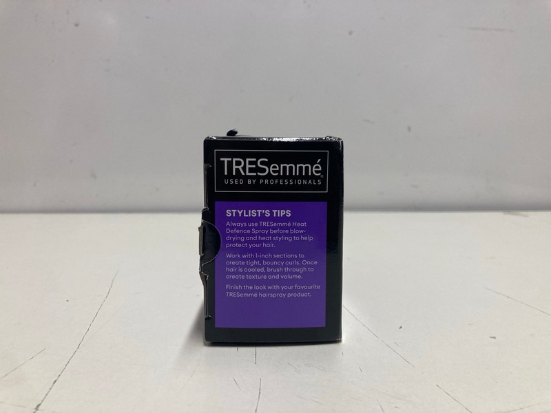 Lot 330  
            Nottingham SR3 - Delivery Only 

                
TRESEMME DEFINED CURLS TONG AND BRUSH - Image 2