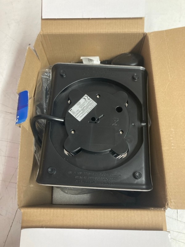 Lot 373  
            Nottingham SR3 - Delivery Only 

                
BOSCH 3000 W MAX KETTLE - Image 4