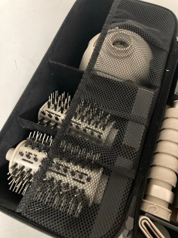 Lot 3  
            Nottingham SR3 - Delivery Only 

                
SHARK FLEX STYLE AIR STYLING AND DRYING SYSTEM