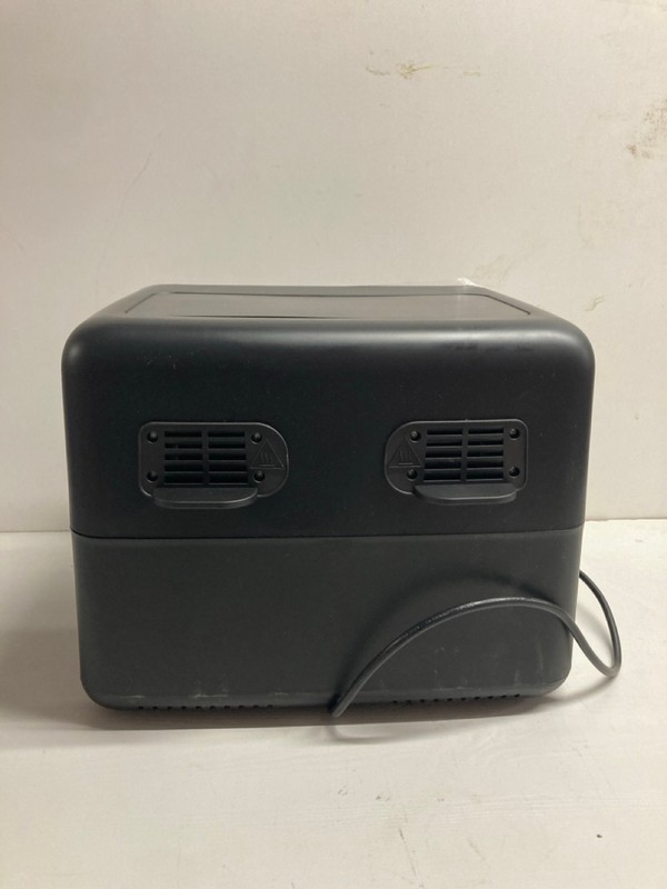 Lot 401  
            Nottingham SR3 - Delivery Only 

                
LOGIK DUAL BASKET AIR FRYER - Image 4