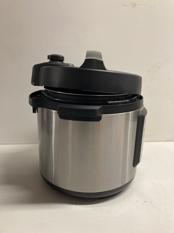 Lot 402  
            Nottingham SR3 - Delivery Only 

                
LOGIK MULTI-COOKER - Image 3