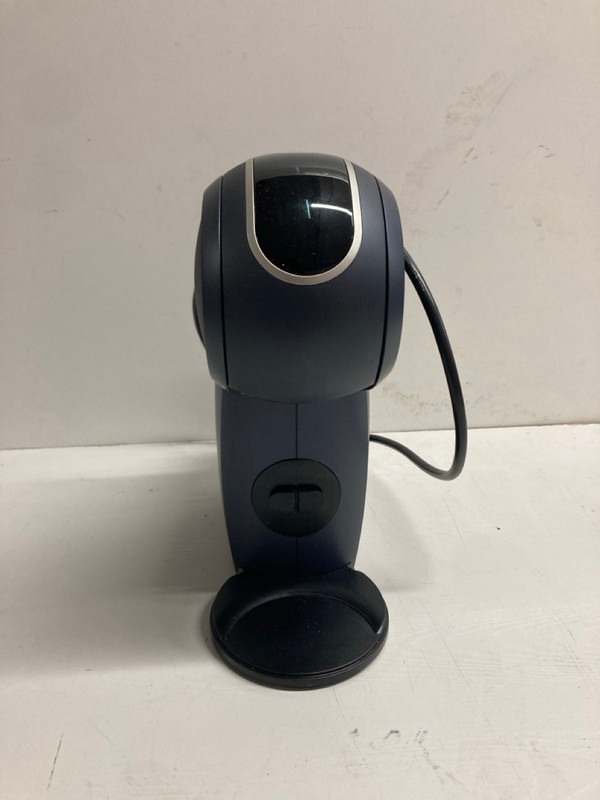 Lot 409  
            Nottingham SR3 - Delivery Only 

                
NESCAFE DOLCE GUSTO GENIO S TOUCH - Image 3