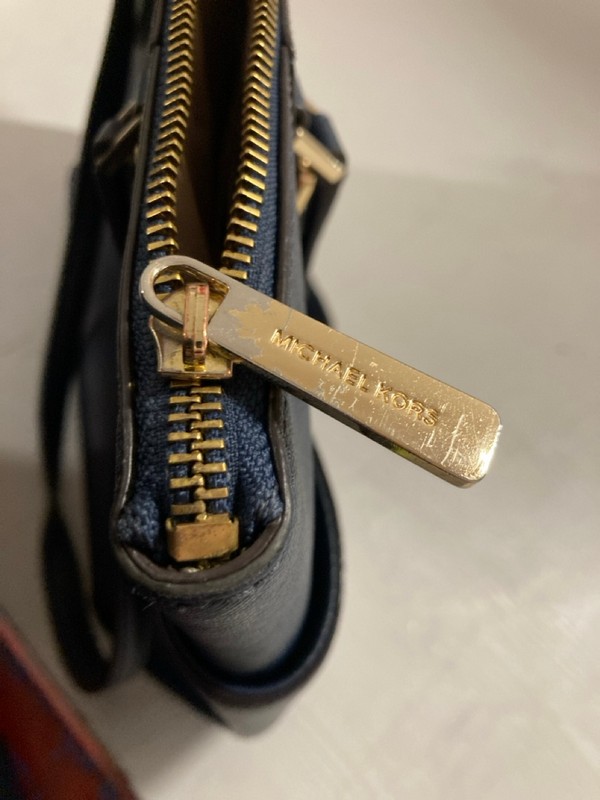 Lot 42  
            Nottingham SR3 - Delivery Only 

                
MICHAEL KORS TOTE BAG