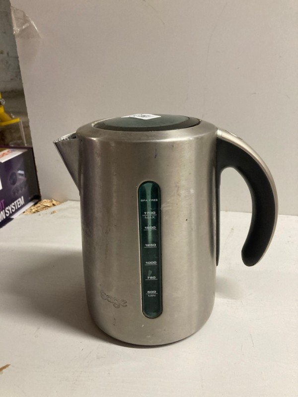 Lot 430  
            Nottingham SR3 - Delivery Only 

                
SAGE KETTLE - Image 4