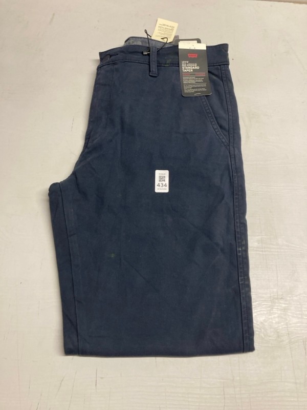 Lot 434  
            Nottingham SR3 - Delivery Only 

                
LEVI JEANS STANDARD TAPER W32 L30