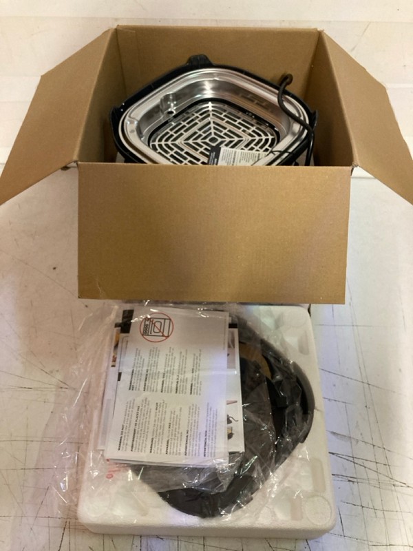 Lot 442  
            Nottingham SR3 - Delivery Only 

                
NINJA CRISPI PORTABLE COOKING SYSTEM