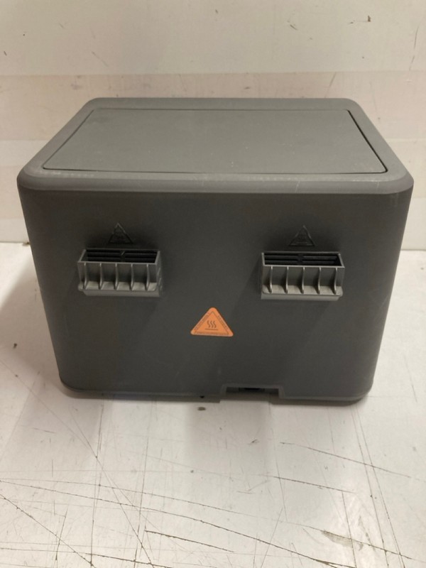 Lot 449  
            Nottingham SR3 - Delivery Only 

                
SUR LA TABLE DOUBLE AIR FRYER