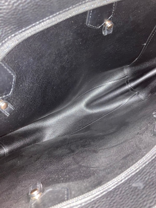 Lot 44  
            Nottingham SR3 - Delivery Only 

                
MICHAEL KORS TOTE LEATHER BAG