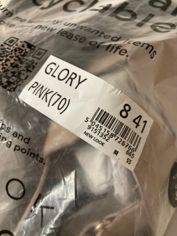 Lot 471  
            Nottingham SR3 - Delivery Only 

                
WOMEN'S DESIGNER GLORY SHOES UK SIZE 8 (PINK)