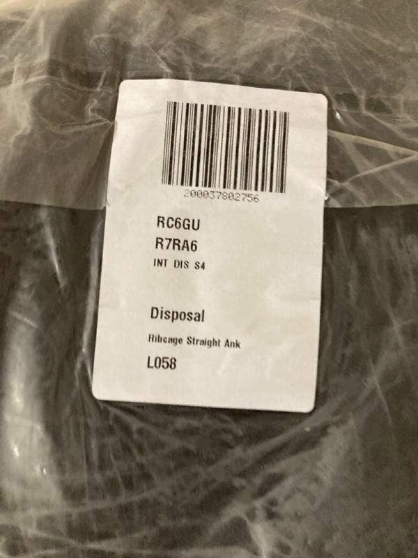 Lot 474  
            Nottingham SR3 - Delivery Only 

                
LEVIS RIBCAGE STRAIGHT ANKLE JEANS 18 M - Image 4