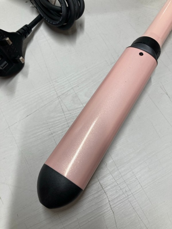 Lot 483  
            Nottingham SR3 - Delivery Only 

                
BABYLISS CURL AND WAVE TRIO STYLER - Image 3