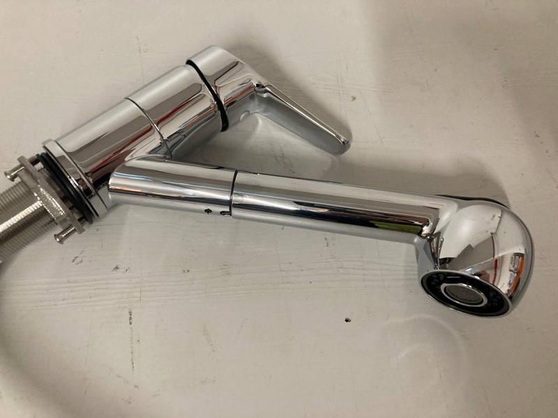 Lot 7  
            Nottingham SR3 - Delivery Only 

                
IBERGRIF SIVER SHOWER HEAD