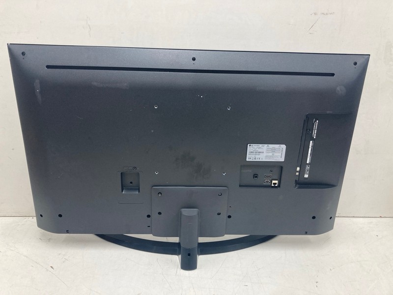 Lot 106  
            Nottingham SR4 - Collection Only 

                
LG 43" 4K TV MODEL: 43UT81006LA (NO REMOTE, WITH STAND, WITH BOX) (LINE ON SCREEN...