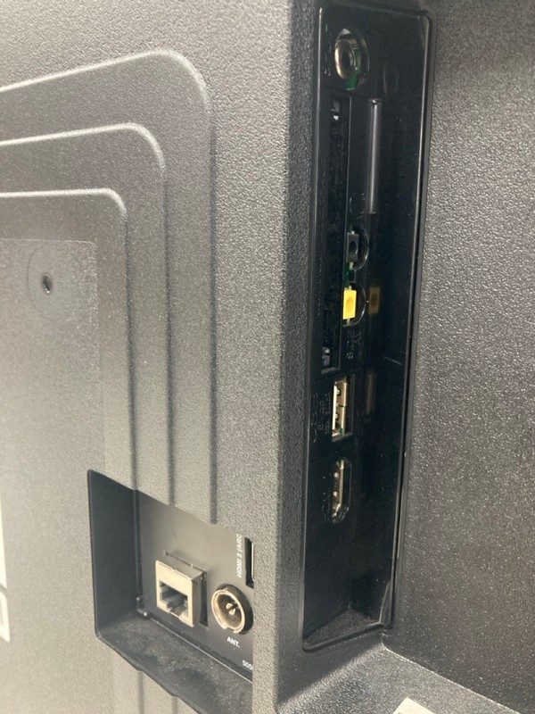 Lot 110  
            Nottingham SR4 - Collection Only 

                
JVC 43" FIRE TV MODEL: LT-43CF320 (NO REMOTE, NO STAND, NO BOX) (SCRATCH ON SCREE...