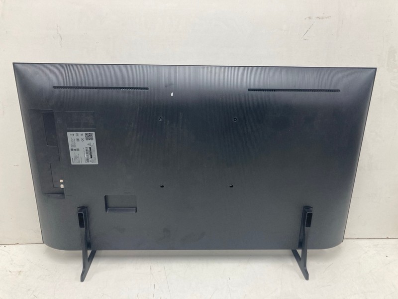 Lot 113  
            Nottingham SR4 - Collection Only 

                
SAMSUNG 43" QLED TV MODEL: QE43Q7FAAU (WITH REMOTES, WITH STAND, NO BOX) (CASE DA...