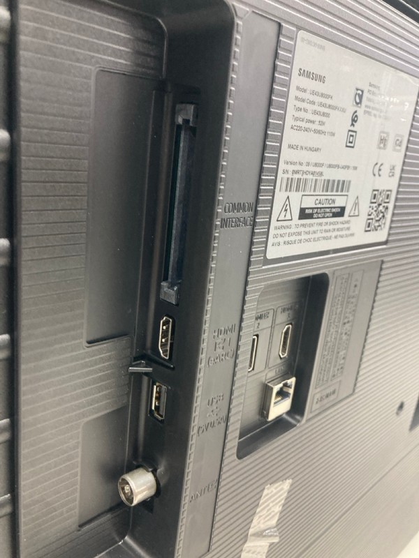 Lot 118  
            Nottingham SR4 - Collection Only 

                
SAMSUNG 43" 4K TV MODEL: UE43U8000FK (NO REMOTE, WITH STAND, WITH BOX) (COLLECTIO...