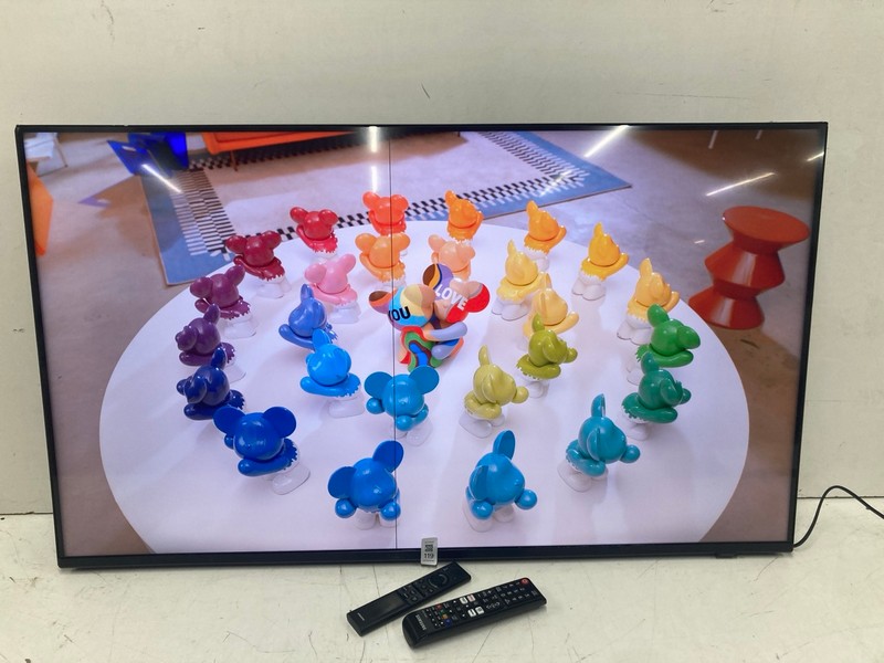 Lot 119  
            Nottingham SR4 - Collection Only 

                
SAMSUNG 43" 4K TV MODEL: UE43U8000FK (WITH REMOTES, NO STAND, NO BOX) (CASE DAMAG...