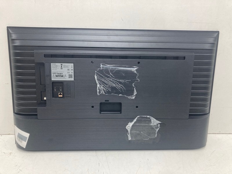 Lot 119  
            Nottingham SR4 - Collection Only 

                
SAMSUNG 43" 4K TV MODEL: UE43U8000FK (WITH REMOTES, NO STAND, NO BOX) (CASE DAMAG...