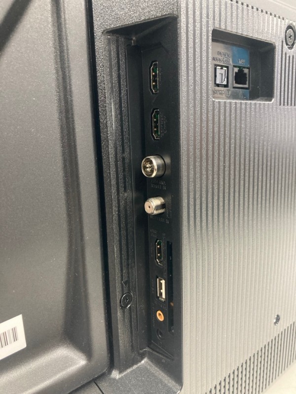 Lot 125  
            Nottingham SR4 - Collection Only 

                
TCL 43" 4K TV MODEL: 43PF650K (NO REMOTE, NO STAND, NO BOX) (COLLECTION FROM SITE...