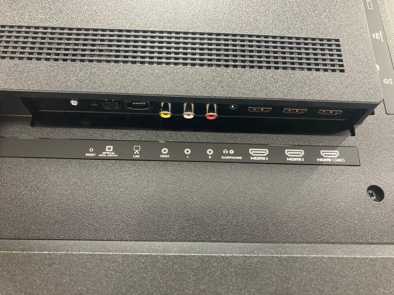 Lot 127  
            Nottingham SR4 - Collection Only 

                
JVC 43" ROKU TV MODEL: LT-43CR330A (MO REMOTE, WITH STAND, NO BOX) (LINE ON SCREE...