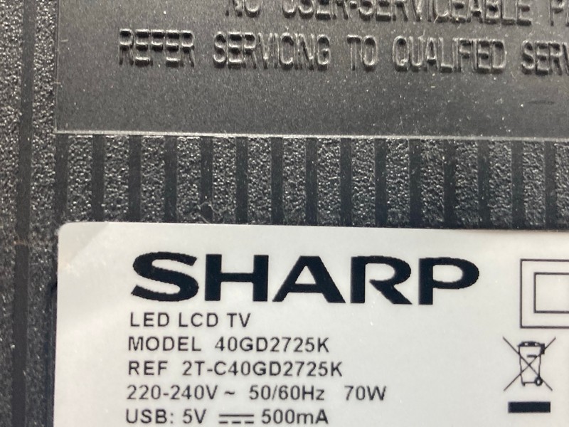 Lot 147  
            Nottingham SR4 - Collection Only 

                
SHARP 40" ROKU TV MODEL: 40GD2725K (NO REMOTE, NO STAND WITH BOX) (LINE ON SCREEN...
