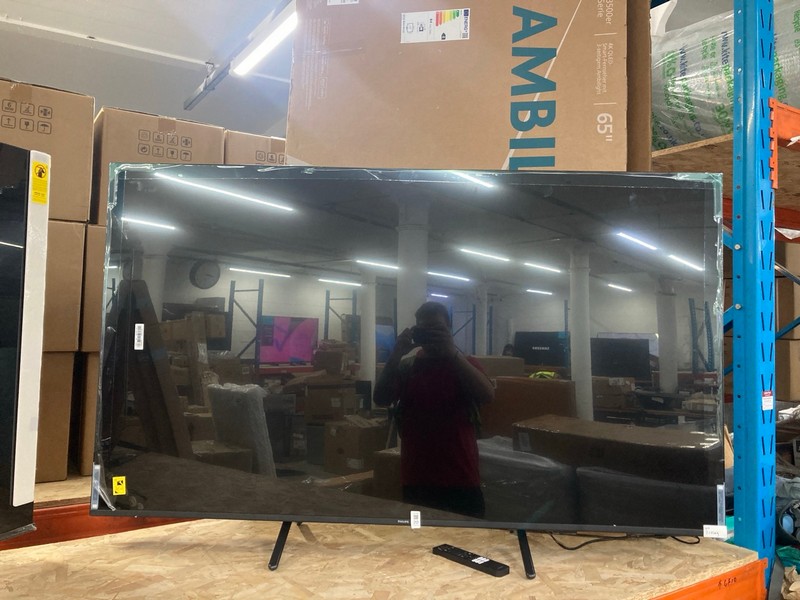 Lot 20  
            Nottingham SR4 - Collection Only 

                
PHILIPS 65" 4K TV MODEL: 65PUS8500/12 (WITH REMOTE, WITH STAND, WITH BOX) (NO DIS...