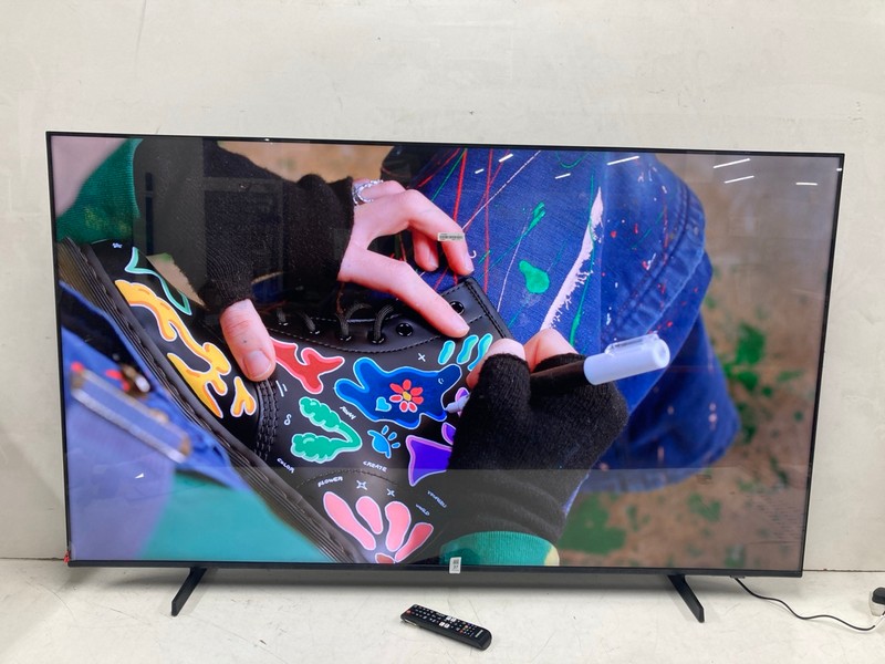 Lot 37  
            Nottingham SR4 - Collection Only 

                
SAMSUNG 65" 4K TV MODEL: UE65U8000F (WITH REMOTE, WITH STAND, NO BOX) (COLLECTION...