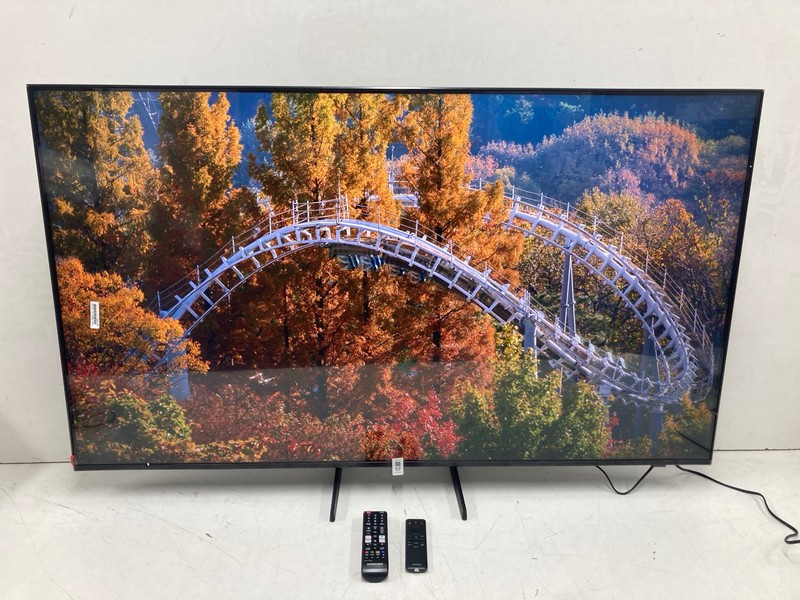 Lot 57  
            Nottingham SR4 - Collection Only 

                
SAMSUNG 55" QLED TV MODEL: QE55Q7FAAU (WITH REMOTES, WITH STAND, WITH BOX) (PRESS...