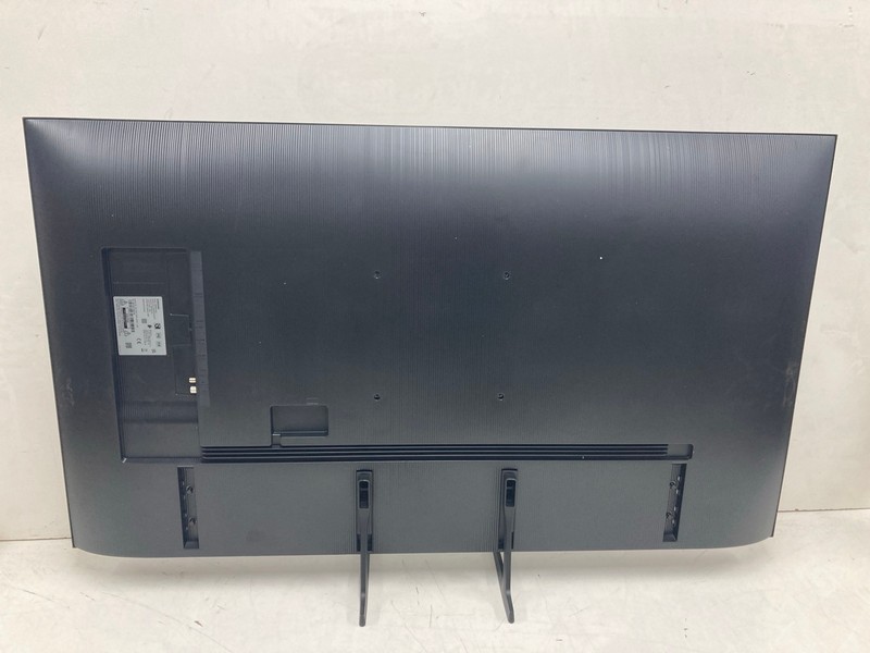 Lot 57  
            Nottingham SR4 - Collection Only 

                
SAMSUNG 55" QLED TV MODEL: QE55Q7FAAU (WITH REMOTES, WITH STAND, WITH BOX) (PRESS...