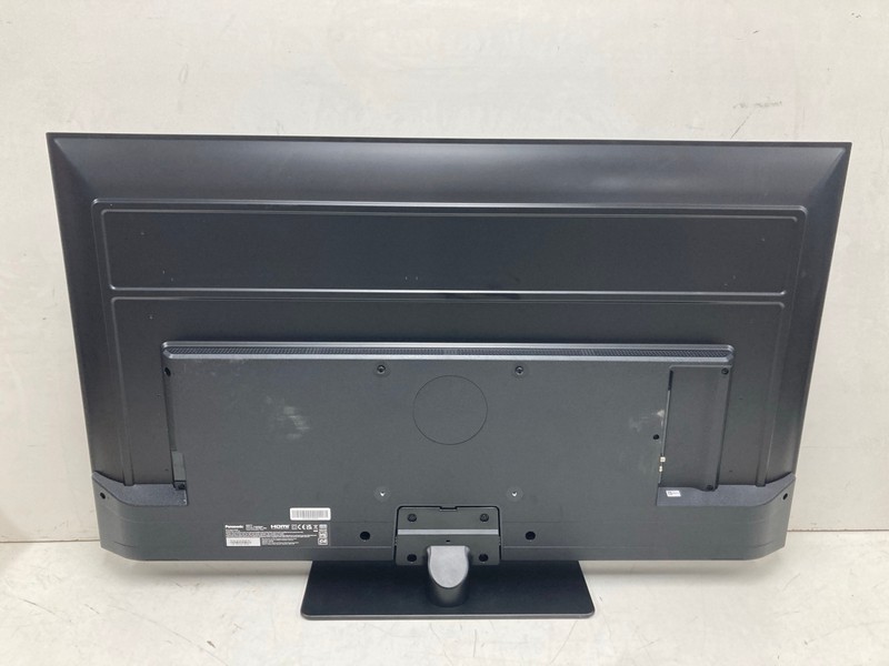 Lot 82  
            Nottingham SR4 - Collection Only 

                
PANASONIC 50" OLED 4K TV MODEL: TV-50W80AEY (NO REMOTE, WITH STAND, NO BOX) (SCRA...