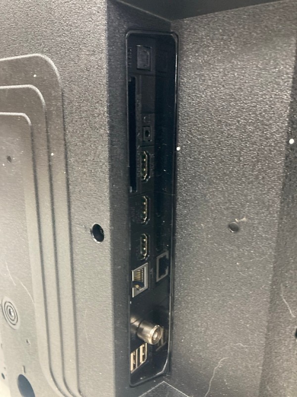 Lot 84  
            Nottingham SR4 - Collection Only 

                
JVC 55" FIRE TV MODEL: LT-55CF630 (NO REMOTE, WITH STAND, WITH BOX) (NO SCREWS) (...