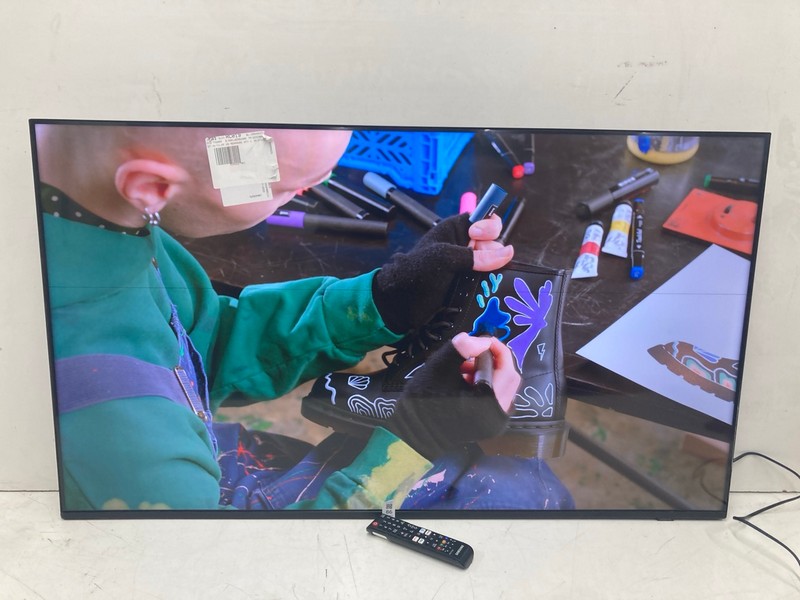 Lot 86  
            Nottingham SR4 - Collection Only 

                
SAMSUNG 50" 4K TV MODEL: UE50U8000FK (WITH REMOTE, NO STAND, NO BOX) (CASE DAMAGE...