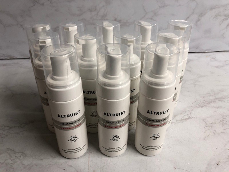 Lot 119  
            Nottingham SR5 - Delivery Only 

                
12 X ALTRUST DERMATOLOGIST CLEANSING FOAM 2% SALICYLIC