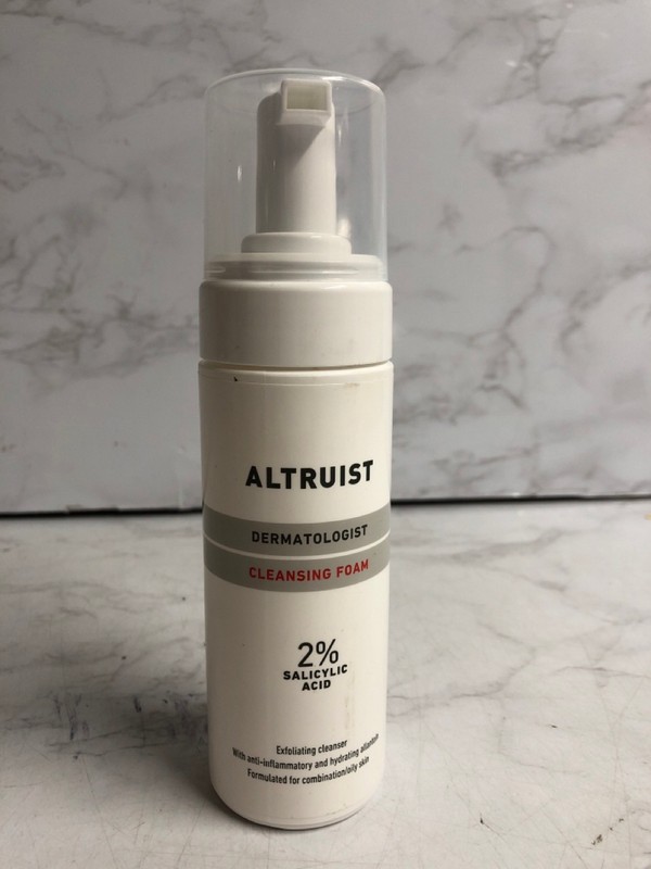 Lot 121  
            Nottingham SR5 - Delivery Only 

                
12 X ALTRUST DERMATOLOGIST CLEANSING FOAM 2% SALICYLIC