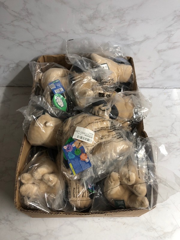 Lot 122  
            Nottingham SR5 - Delivery Only 

                
QTY OF LIVING NATURE PUG TEDDYS