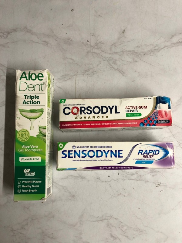Lot 127  
            Nottingham SR5 - Delivery Only 

                
BOX OF VARIOUS ITEMS TO INC SENSODYNE