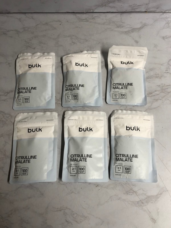 Lot 132  
            Nottingham SR5 - Delivery Only 

                
BOX OF VARIOUS ITEMS TO INC SIS GO ENERGY GELS