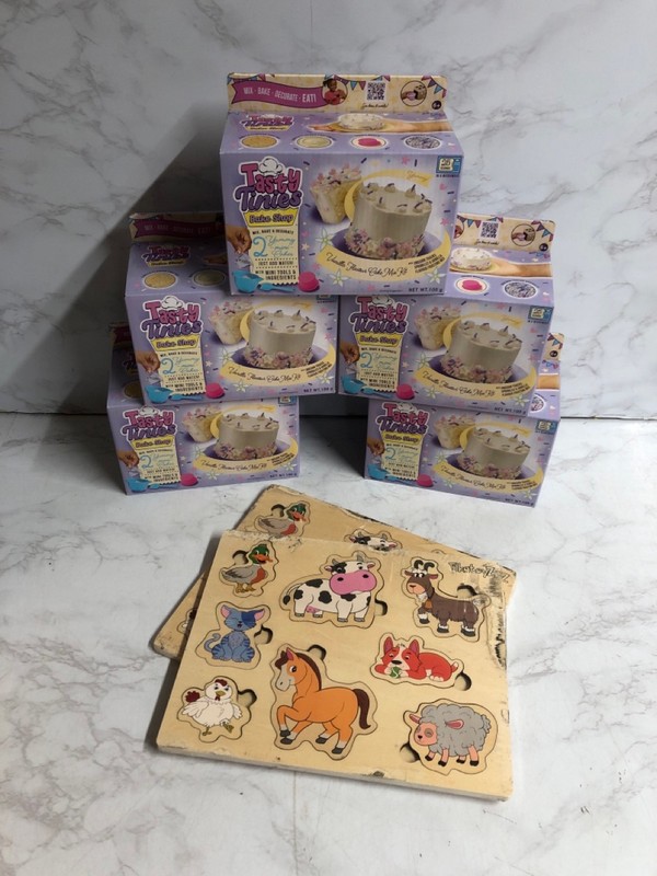 Lot 137  
            Nottingham SR5 - Delivery Only 

                
BOX OF CHILDRENS TOYS TO INC ZOOBLES