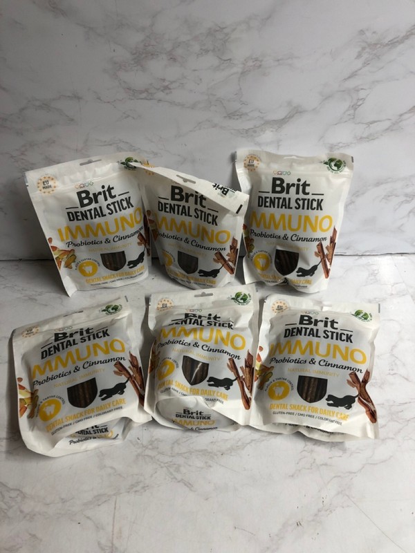 Lot 138  
            Nottingham SR5 - Delivery Only 

                
BOX OF PET ITEMS TO INC PRIMA CAT