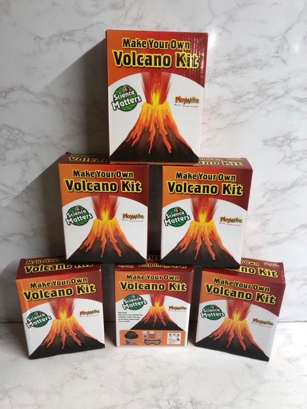 Lot 153  
            Nottingham SR5 - Delivery Only 

                
BOX OF CHILDRENS TOYS TO INC VOLCANO KIT
