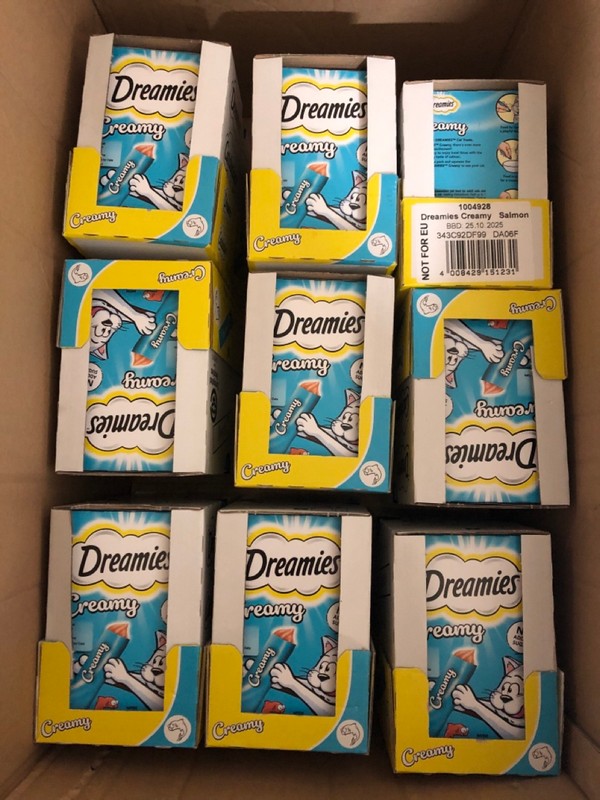 Lot 161  
            Nottingham SR5 - Delivery Only 

                
BOX OF PET FOOD ITEMS TO INC DREAMIES