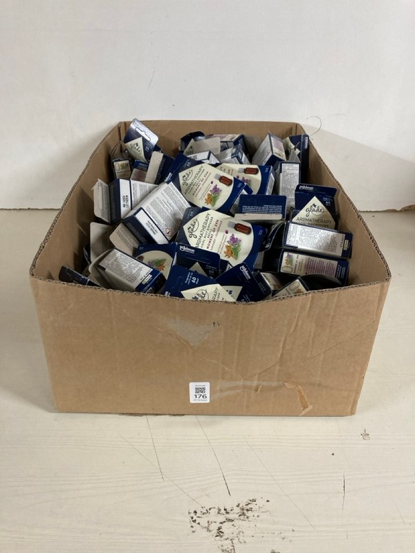 Lot 176  
            Nottingham SR5 - Delivery Only 

                
LARGE QTY OF GLADE AROMATHERAPY REFILLS