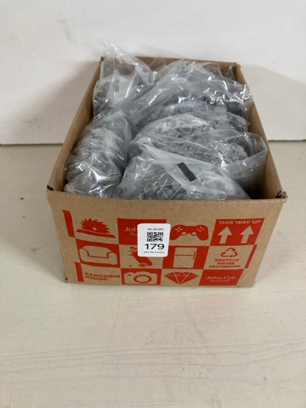 Lot 179  
            Nottingham SR5 - Delivery Only 

                
8 X REUZEL HOLLANDS FINEST EXTREME HOLD MATTE POMADE 113G