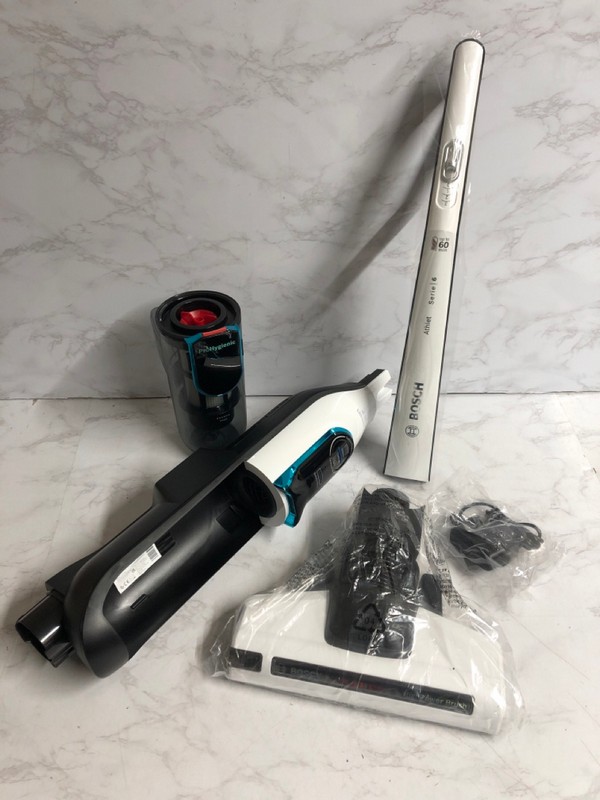 Lot 17  
            Nottingham SR5 - Delivery Only 

                
BOSCH ATHLET SERIE 6 PROHYGENIC 28V MAX VACUUM - ORIGINAL RRP: £319