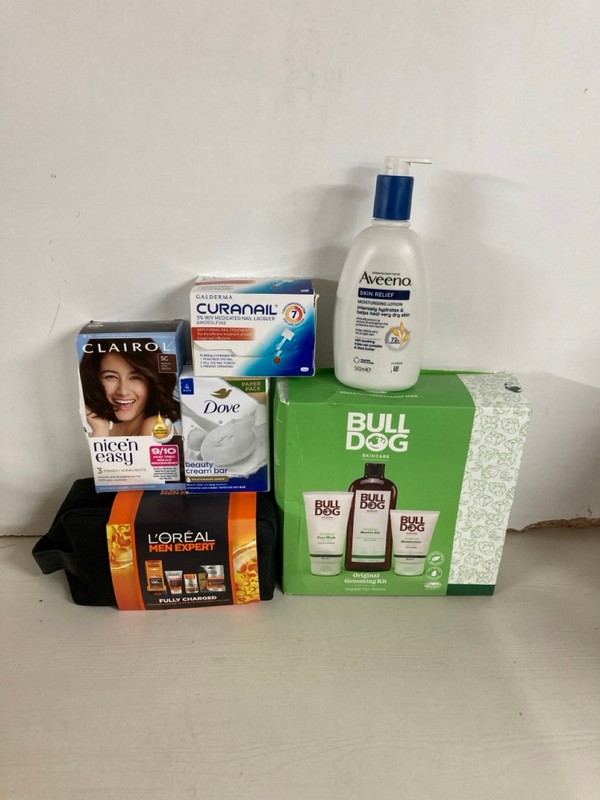 Lot 181  
            Nottingham SR5 - Delivery Only 

                
BOX OF VARIOUS ITEMS TO INC LOREAL MEN EXPERT GIFT SET